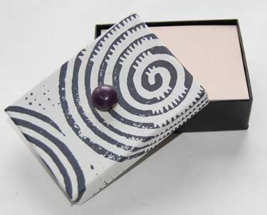 Swirls Memo Box