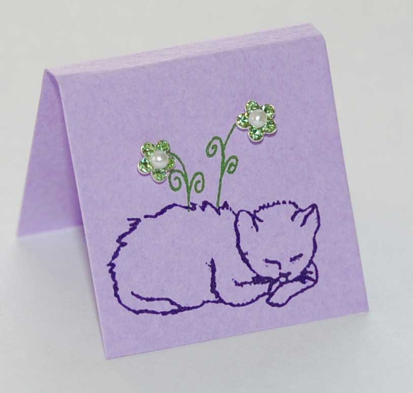 Petite Flower Earrings - Sweet Kitty peridot