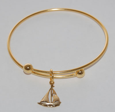 Sailboat Charm Bracelet - gold