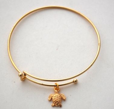 Sea Turtle Charm Bracelet - gold