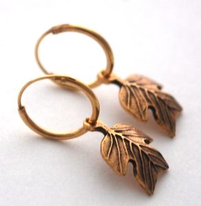 Tulip Poplar Hoop Earrings - gold