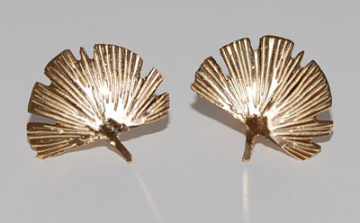 Palm Leaf Earrings - gold
