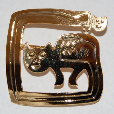 Cat Pin - gold