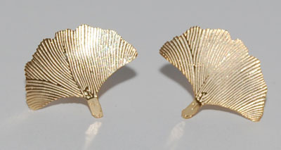 Gingko Leaf Earrings - gold