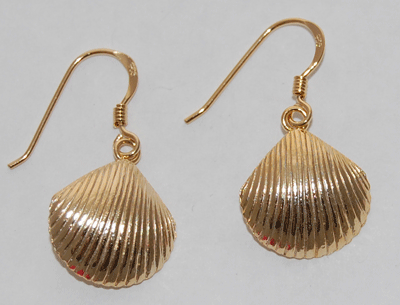Scallop Shell earrings - gold